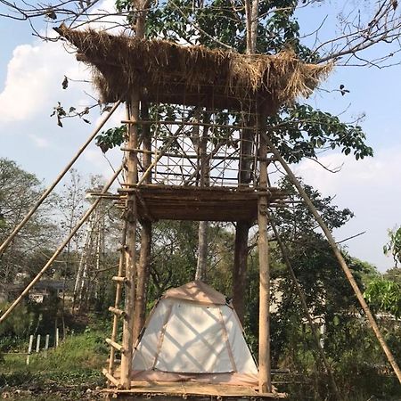 Amando_Tent Hotel Phayao Eksteriør billede
